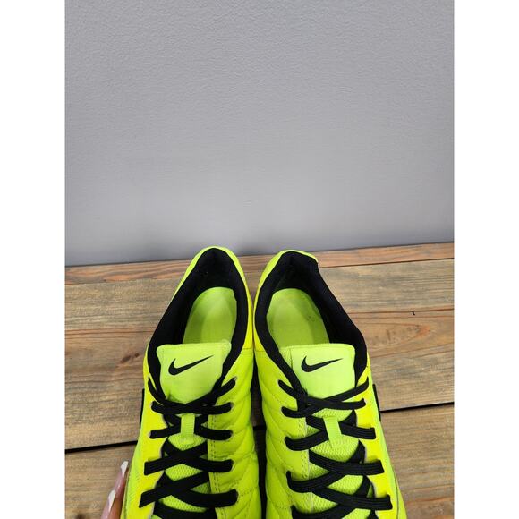Nike Gato II Indoor Soccer Lime Green 580453-700 Mens Size 11.5